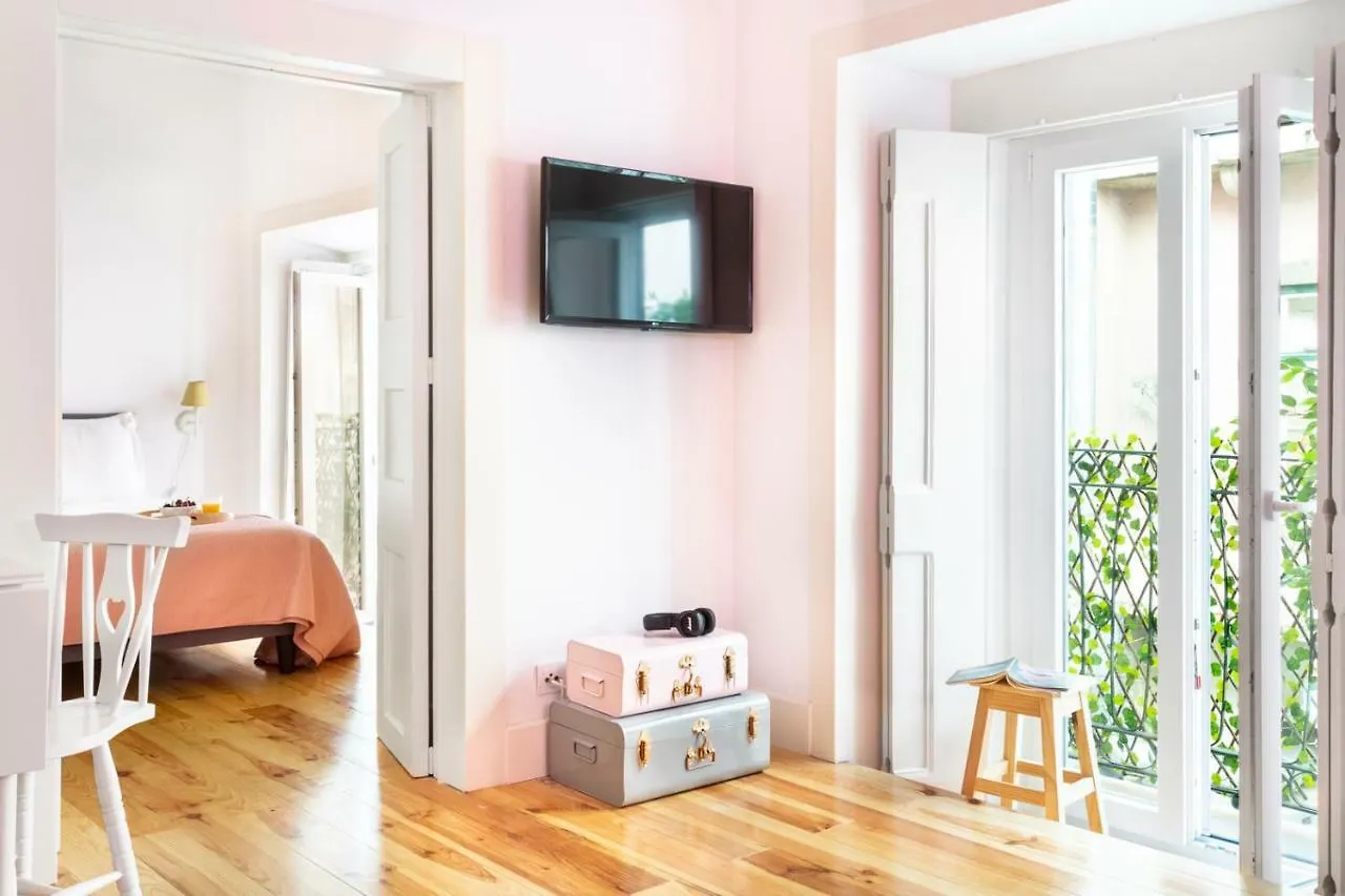 Lisboa Altido Chic 1Br Apt With Balcony Close By Graca Viewpoint And Tram Stops 0*,  البرتغال