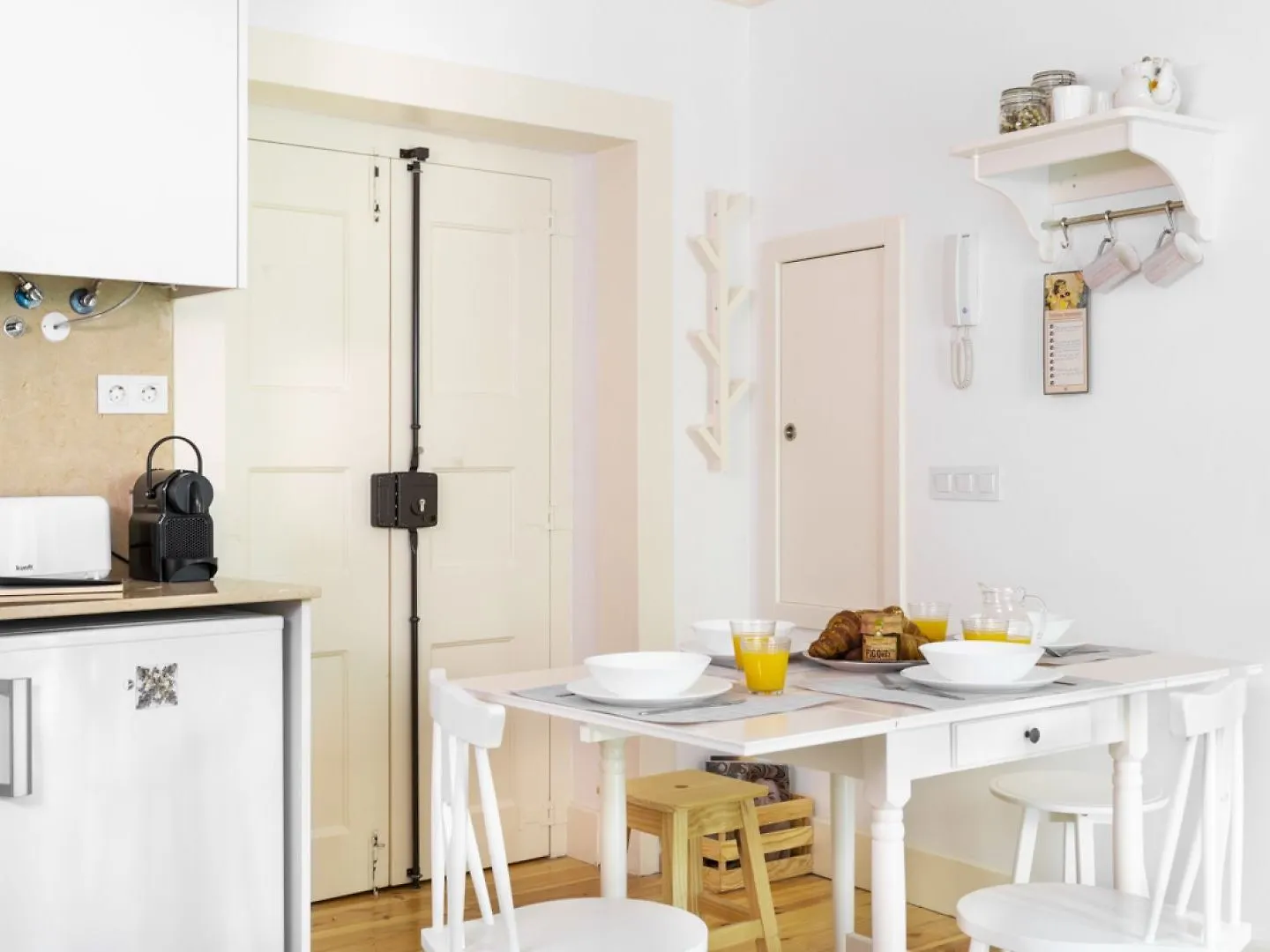Lisboa Altido Chic 1Br Apt With Balcony Close By Graca Viewpoint And Tram Stops البرتغال